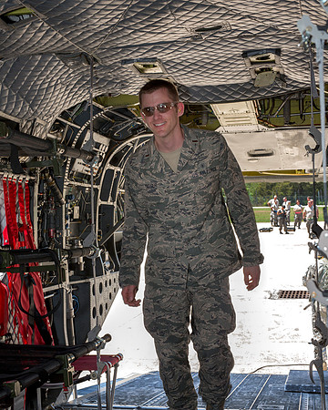2 LT Seeger