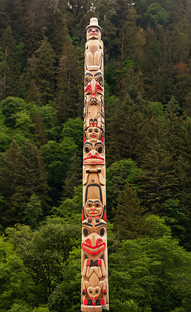 Pier Totem 5
