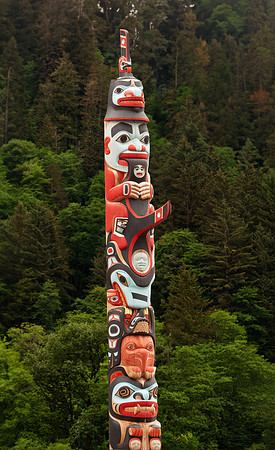 Pier Totem 4