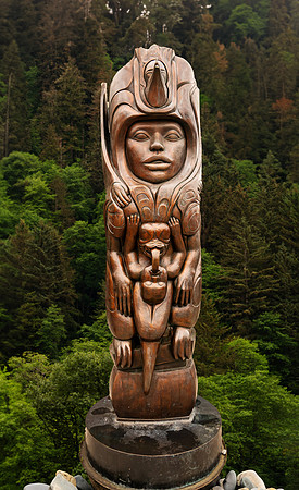 DowntownTotem1