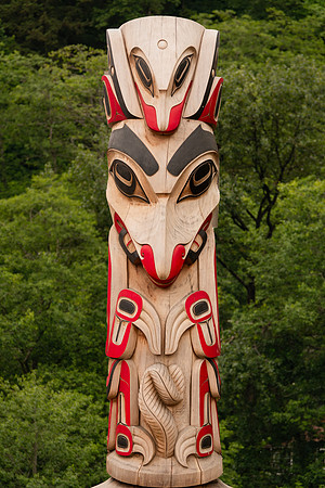 City Hall Totem1