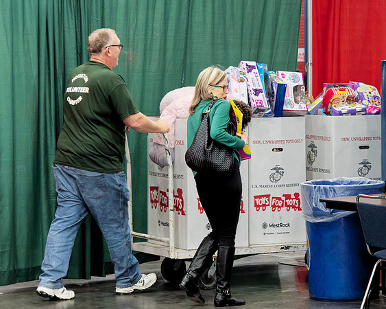 UP ToysforTots  0238