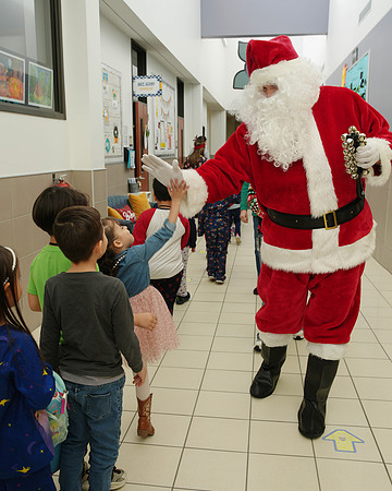 ReavesCNLCSanta 0634