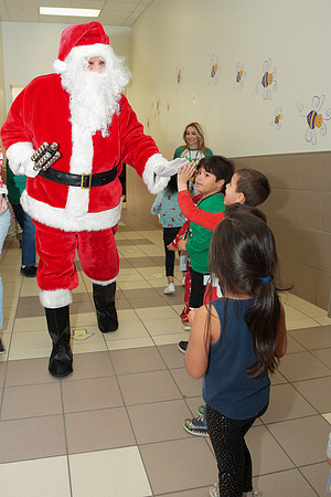 ReavesCNLCSanta 0837