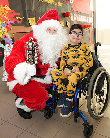 ReavesCNLCSanta 0760