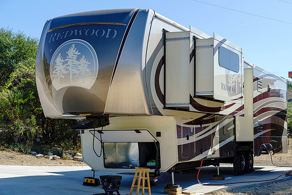 Shiner Trailer 1