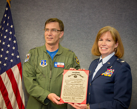 MajGen Wisian & Gov Perry Brevet